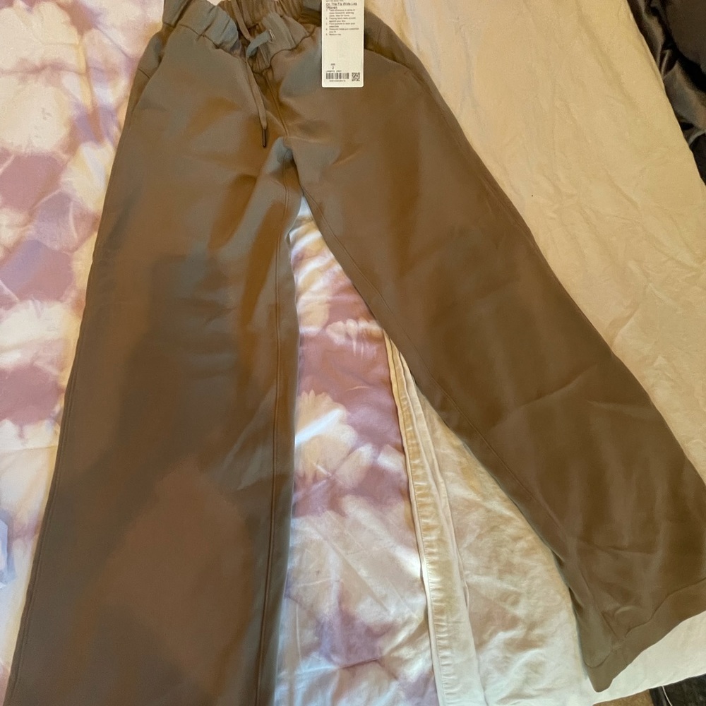 lululemon on the fly Wide-Leg Pants